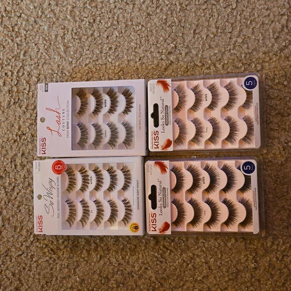 Bundle of Kiss lashes - Picture 1 of 5
